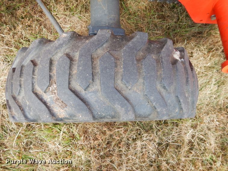 image for item GC9639 2017 Kubota L3901 MFWD tractor