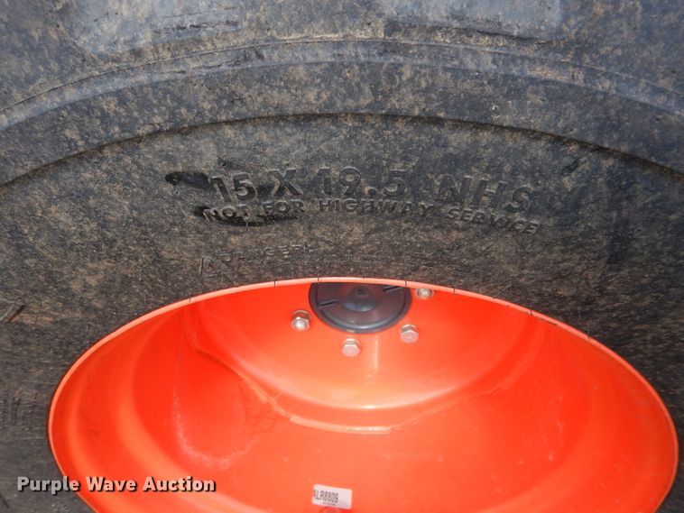 image for item GC9639 2017 Kubota L3901 MFWD tractor