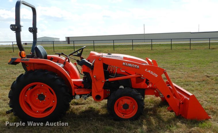 image for item GC9640 2017 Kubota L3301D MFWD tractor