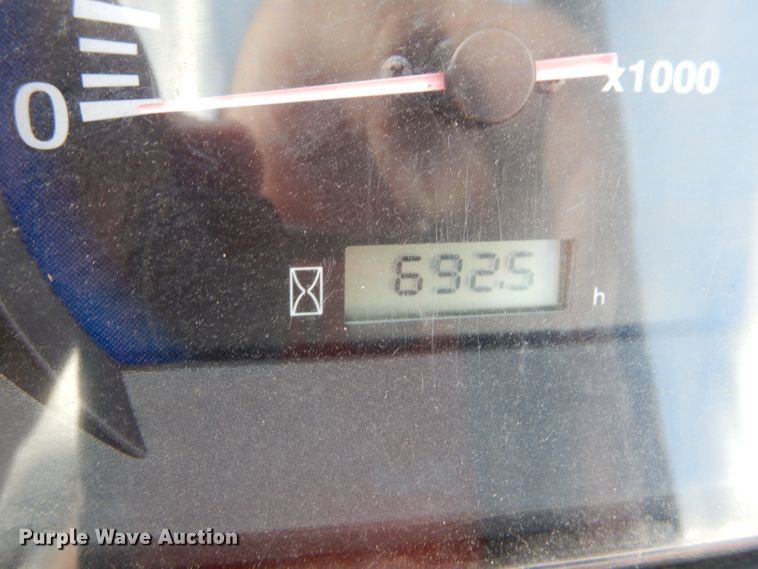 image for item GC9640 2017 Kubota L3301D MFWD tractor