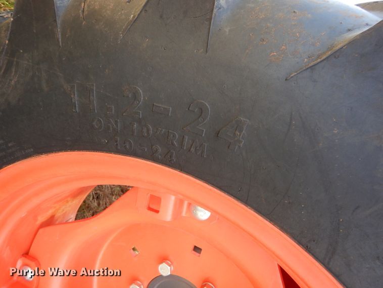 image for item GC9640 2017 Kubota L3301D MFWD tractor