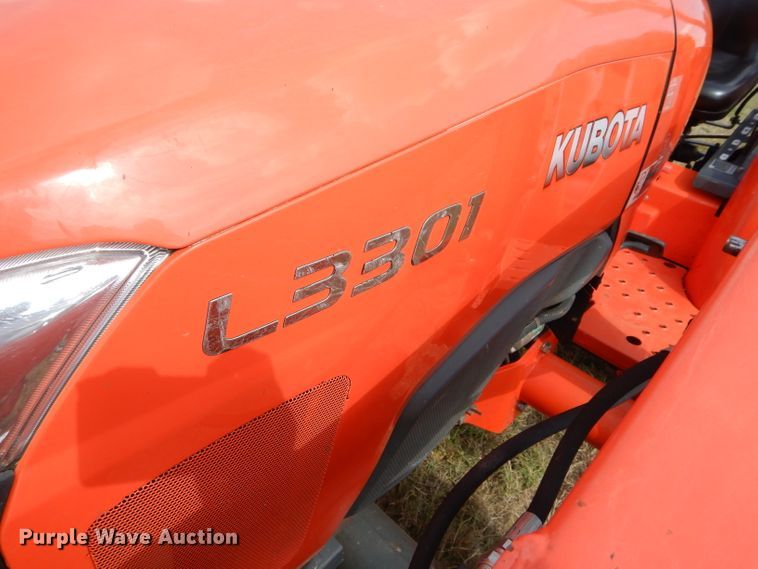 image for item GC9640 2017 Kubota L3301D MFWD tractor