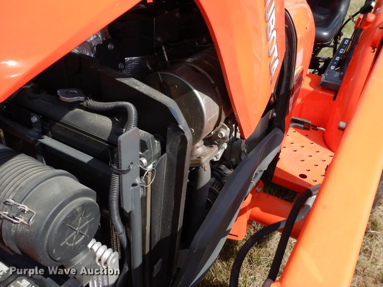 image for item GC9641 2017 Kubota L3301D MFWD tractor