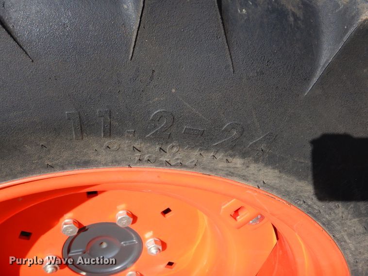 image for item GC9641 2017 Kubota L3301D MFWD tractor