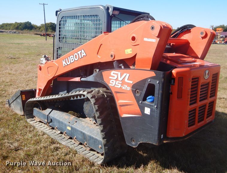 image for item GC9648 2018 Kubota SVL95-2S skid steer