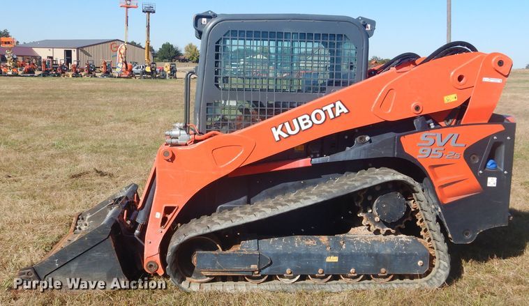 image for item GC9648 2018 Kubota SVL95-2S skid steer