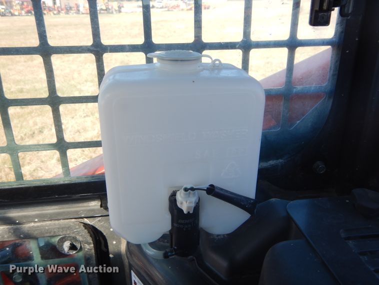 image for item GC9648 2018 Kubota SVL95-2S skid steer