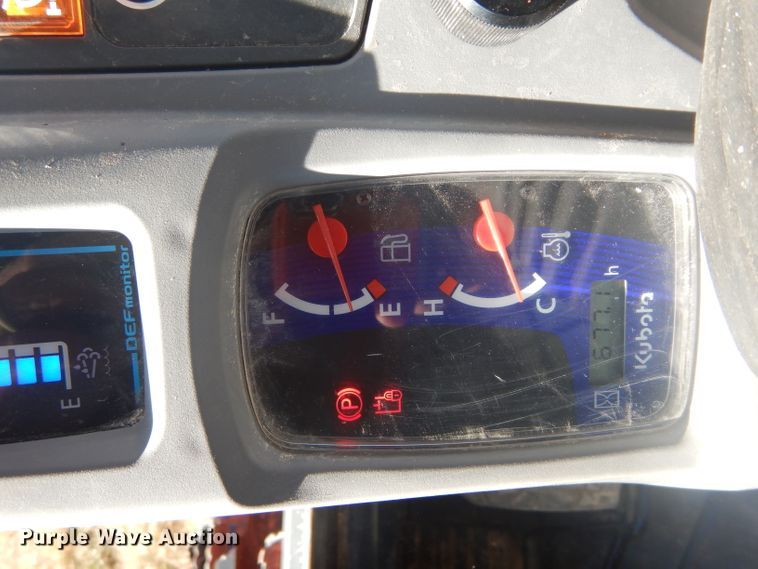 image for item GC9648 2018 Kubota SVL95-2S skid steer