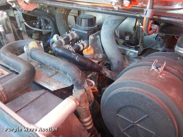 image for item GC9648 2018 Kubota SVL95-2S skid steer