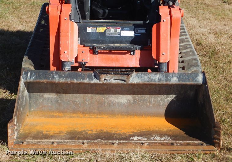 image for item GC9648 2018 Kubota SVL95-2S skid steer