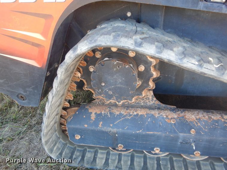 image for item GC9648 2018 Kubota SVL95-2S skid steer