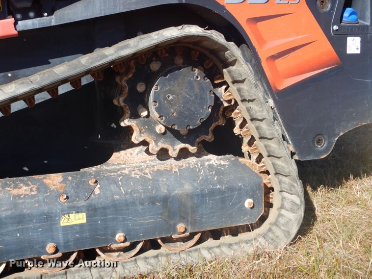 image for item GC9648 2018 Kubota SVL95-2S skid steer