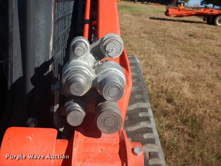 image for item GC9648 2018 Kubota SVL95-2S skid steer