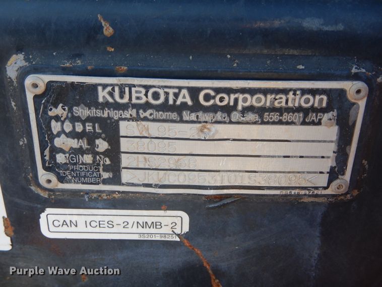 image for item GC9648 2018 Kubota SVL95-2S skid steer
