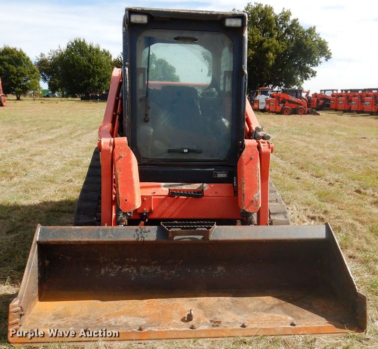 image for item GC9649 2017 Kubota SVL75-2 skid steer