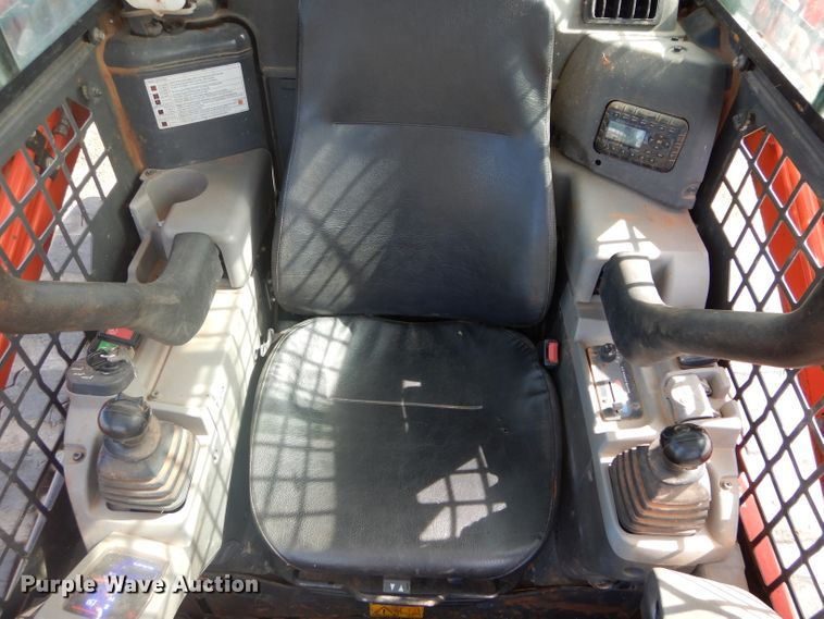 image for item GC9649 2017 Kubota SVL75-2 skid steer