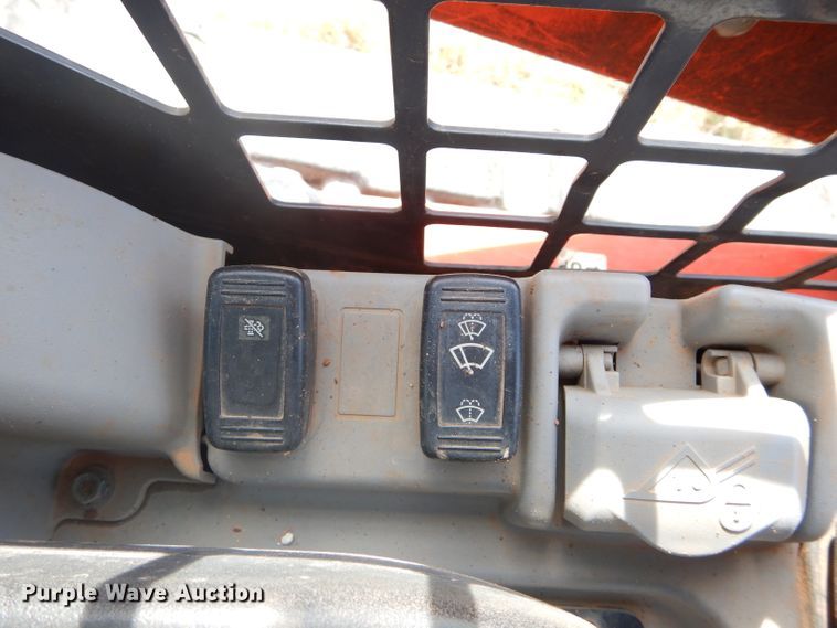 image for item GC9649 2017 Kubota SVL75-2 skid steer