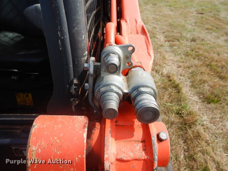 image for item GC9649 2017 Kubota SVL75-2 skid steer