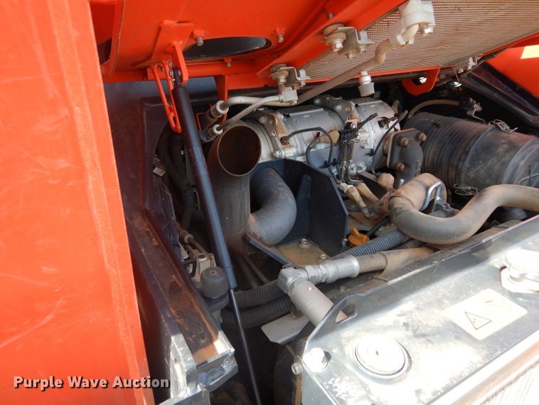 image for item GC9649 2017 Kubota SVL75-2 skid steer