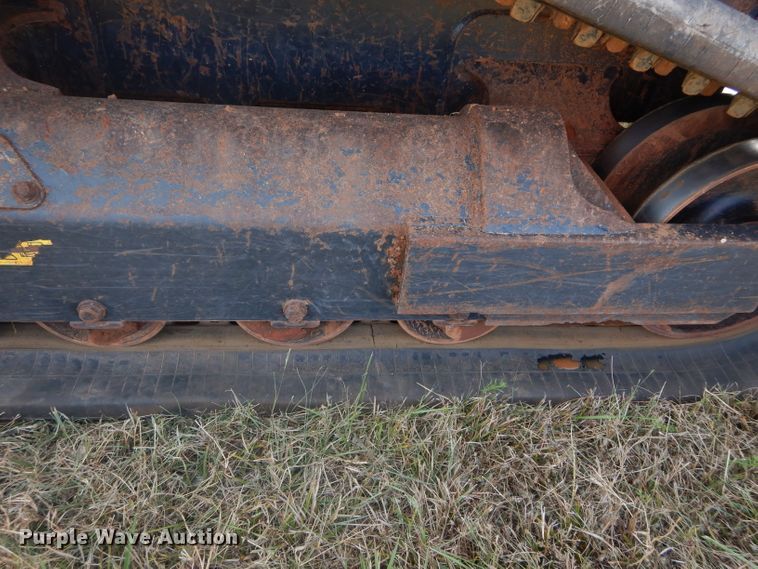 image for item GC9649 2017 Kubota SVL75-2 skid steer