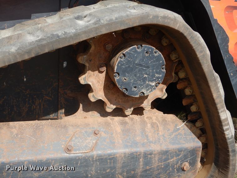 image for item GC9649 2017 Kubota SVL75-2 skid steer