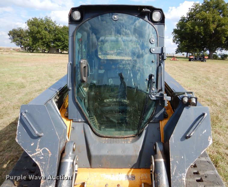 image for item GC9653 2012 John Deere 329D skid steer