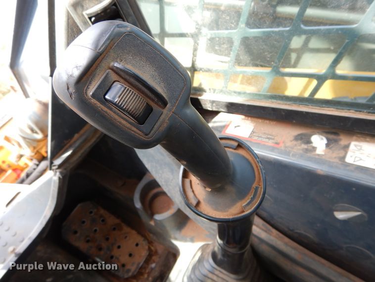 image for item GC9653 2012 John Deere 329D skid steer