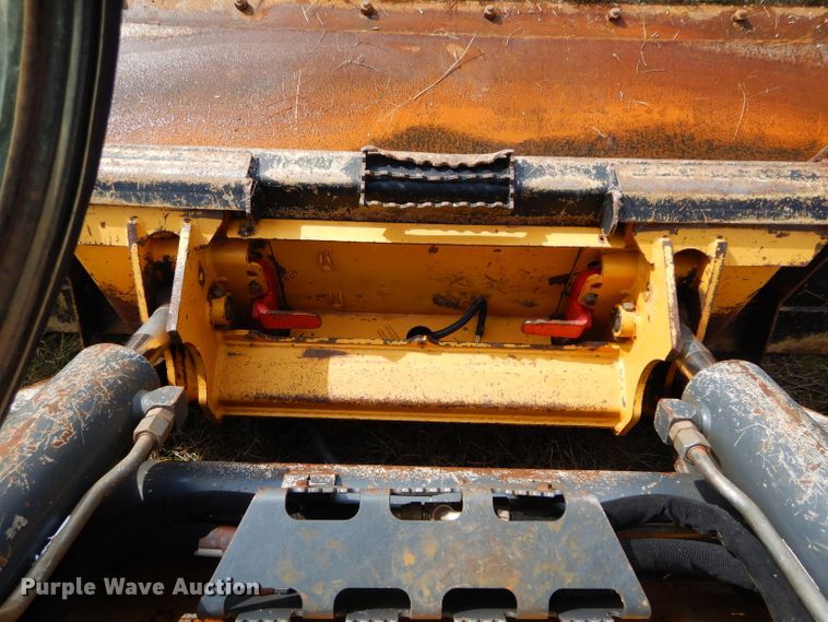 image for item GC9653 2012 John Deere 329D skid steer