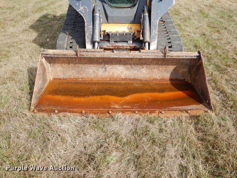 image for item GC9653 2012 John Deere 329D skid steer