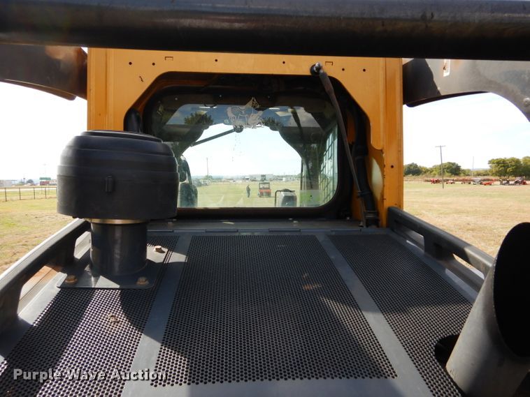 image for item GC9653 2012 John Deere 329D skid steer