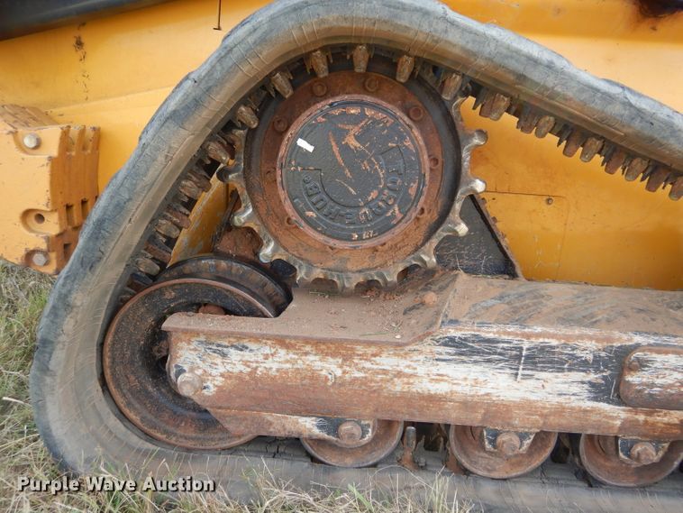 image for item GC9653 2012 John Deere 329D skid steer