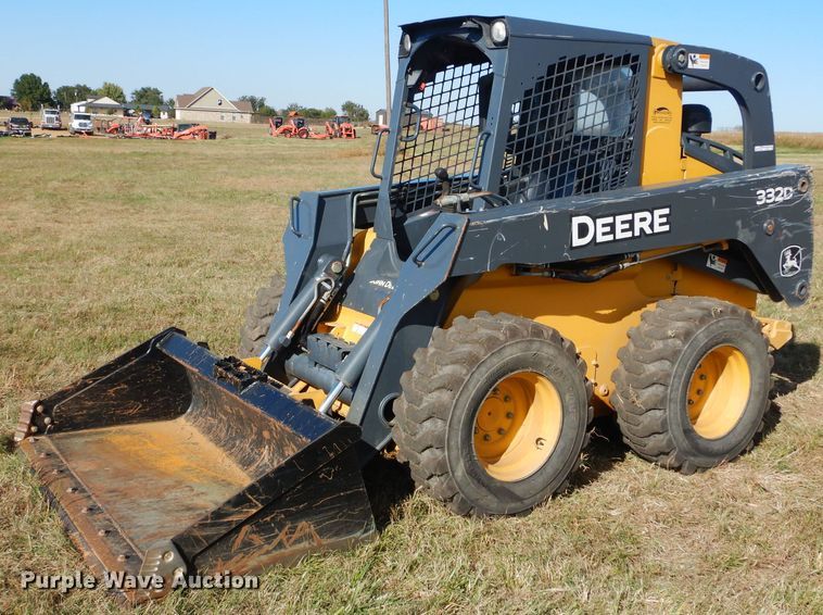 image for item GC9654 2012 John Deere 332D skid steer