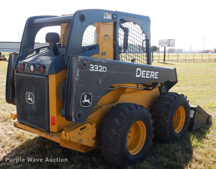 image for item GC9654 2012 John Deere 332D skid steer