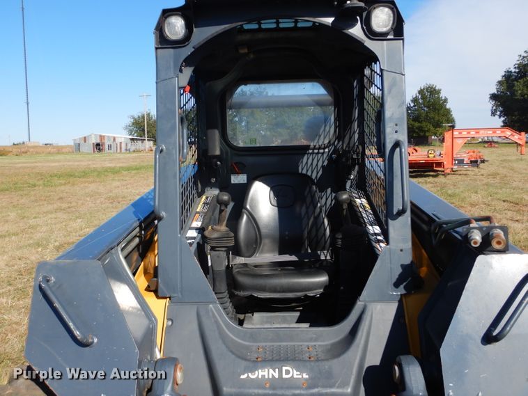 image for item GC9654 2012 John Deere 332D skid steer