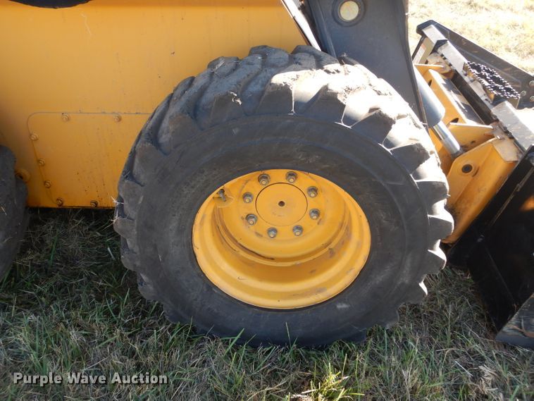 image for item GC9654 2012 John Deere 332D skid steer