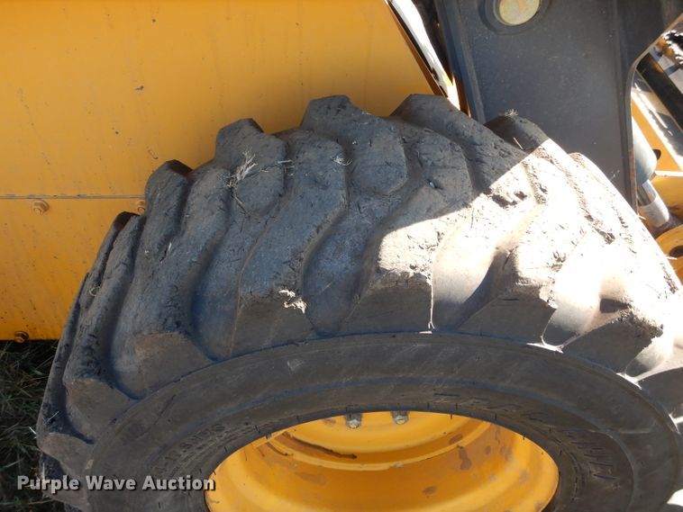 image for item GC9654 2012 John Deere 332D skid steer