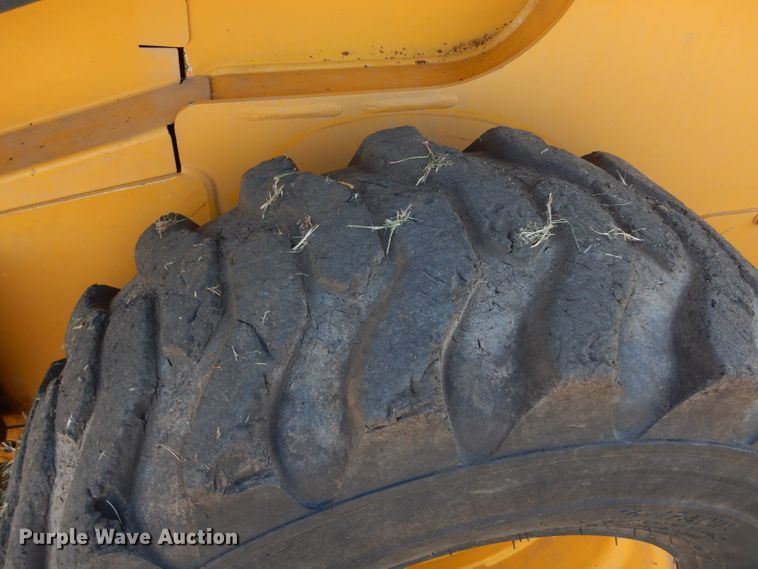 image for item GC9654 2012 John Deere 332D skid steer