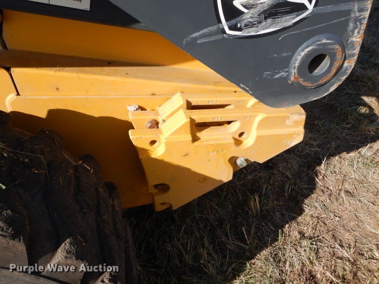 image for item GC9654 2012 John Deere 332D skid steer