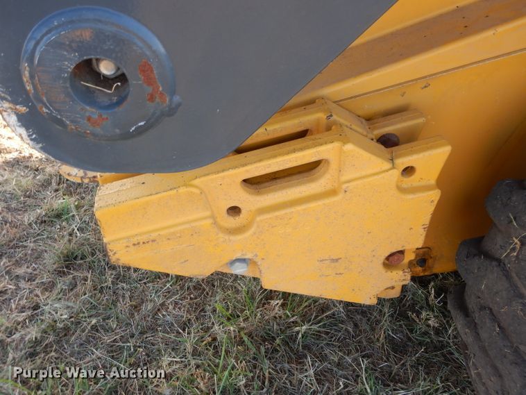 image for item GC9654 2012 John Deere 332D skid steer