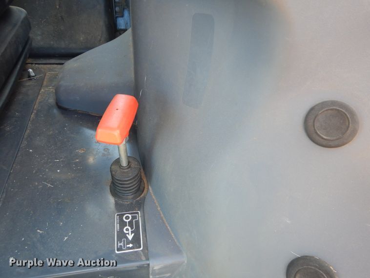 image for item GC9655 2017 Kubota M5-111D MFWD tractor