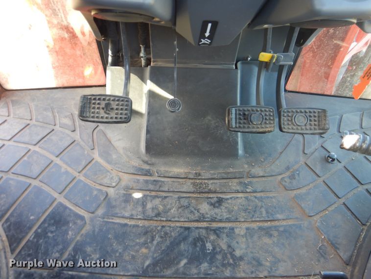 image for item GC9655 2017 Kubota M5-111D MFWD tractor