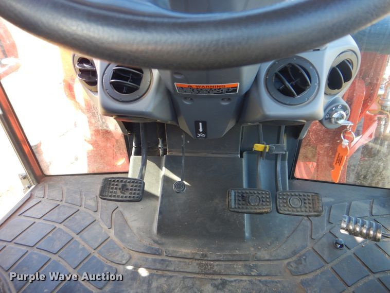 image for item GC9655 2017 Kubota M5-111D MFWD tractor