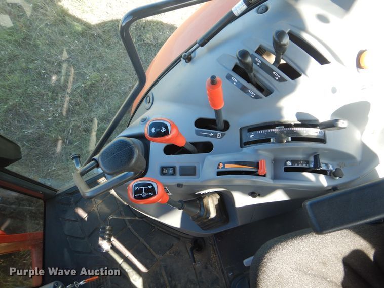 image for item GC9655 2017 Kubota M5-111D MFWD tractor