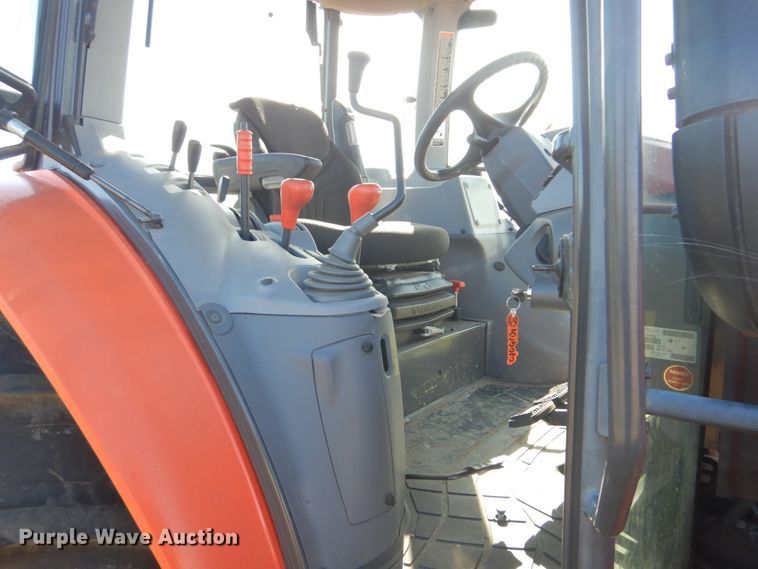 image for item GC9655 2017 Kubota M5-111D MFWD tractor