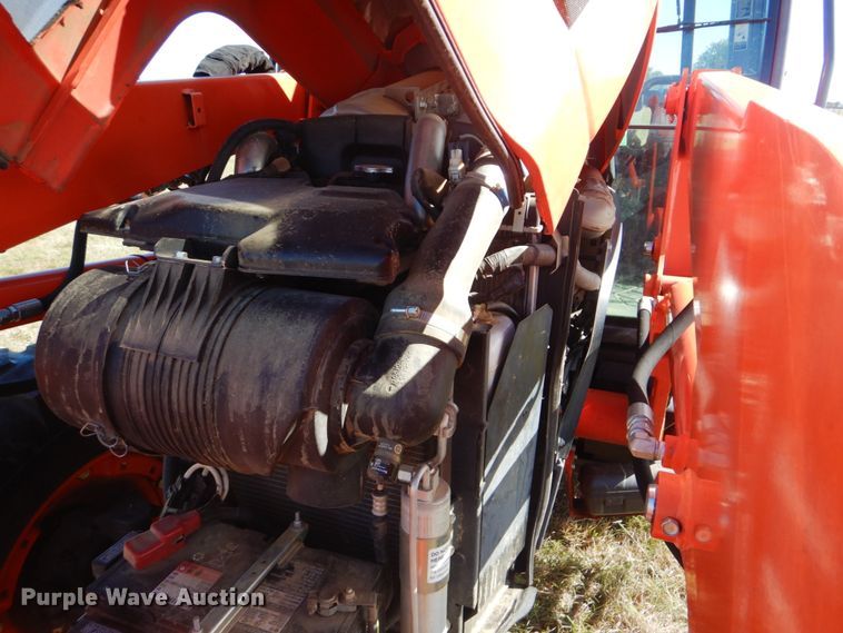 image for item GC9655 2017 Kubota M5-111D MFWD tractor