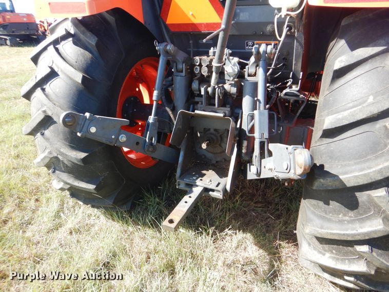 image for item GC9655 2017 Kubota M5-111D MFWD tractor