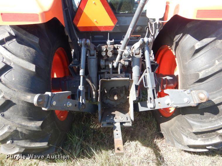 image for item GC9655 2017 Kubota M5-111D MFWD tractor