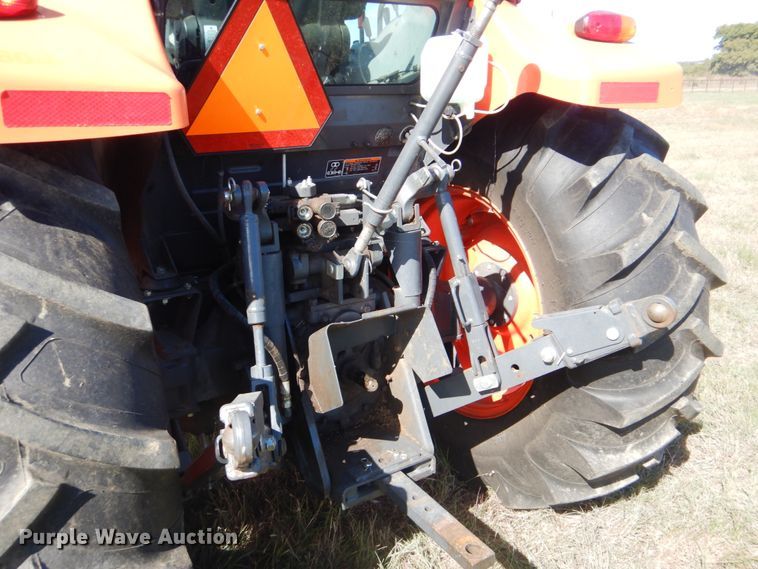 image for item GC9655 2017 Kubota M5-111D MFWD tractor