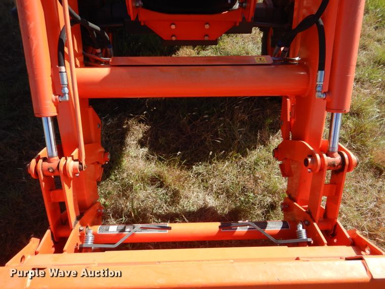 image for item GC9655 2017 Kubota M5-111D MFWD tractor