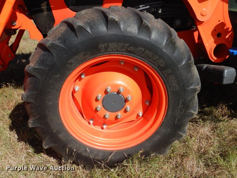 image for item GC9655 2017 Kubota M5-111D MFWD tractor
